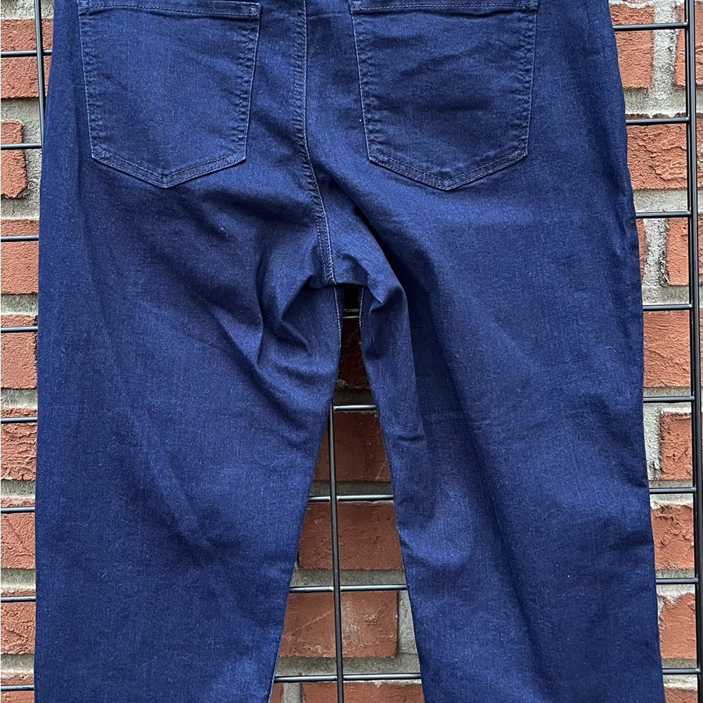 🔥🔥SALE🔥🔥Croft and Barrow cropped ants size 12 NWT - Picture 2 of 2